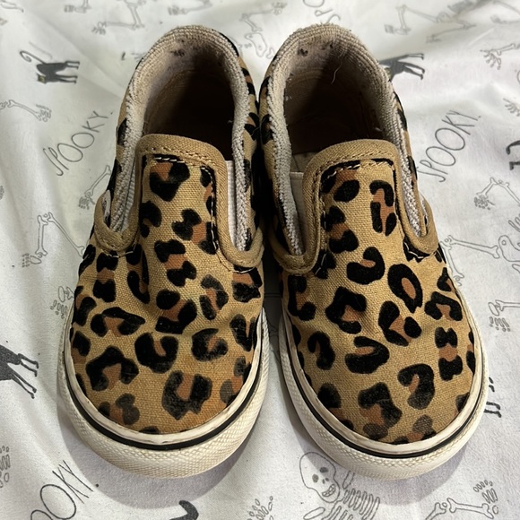 Toddler Vans - Picture 2 of 4